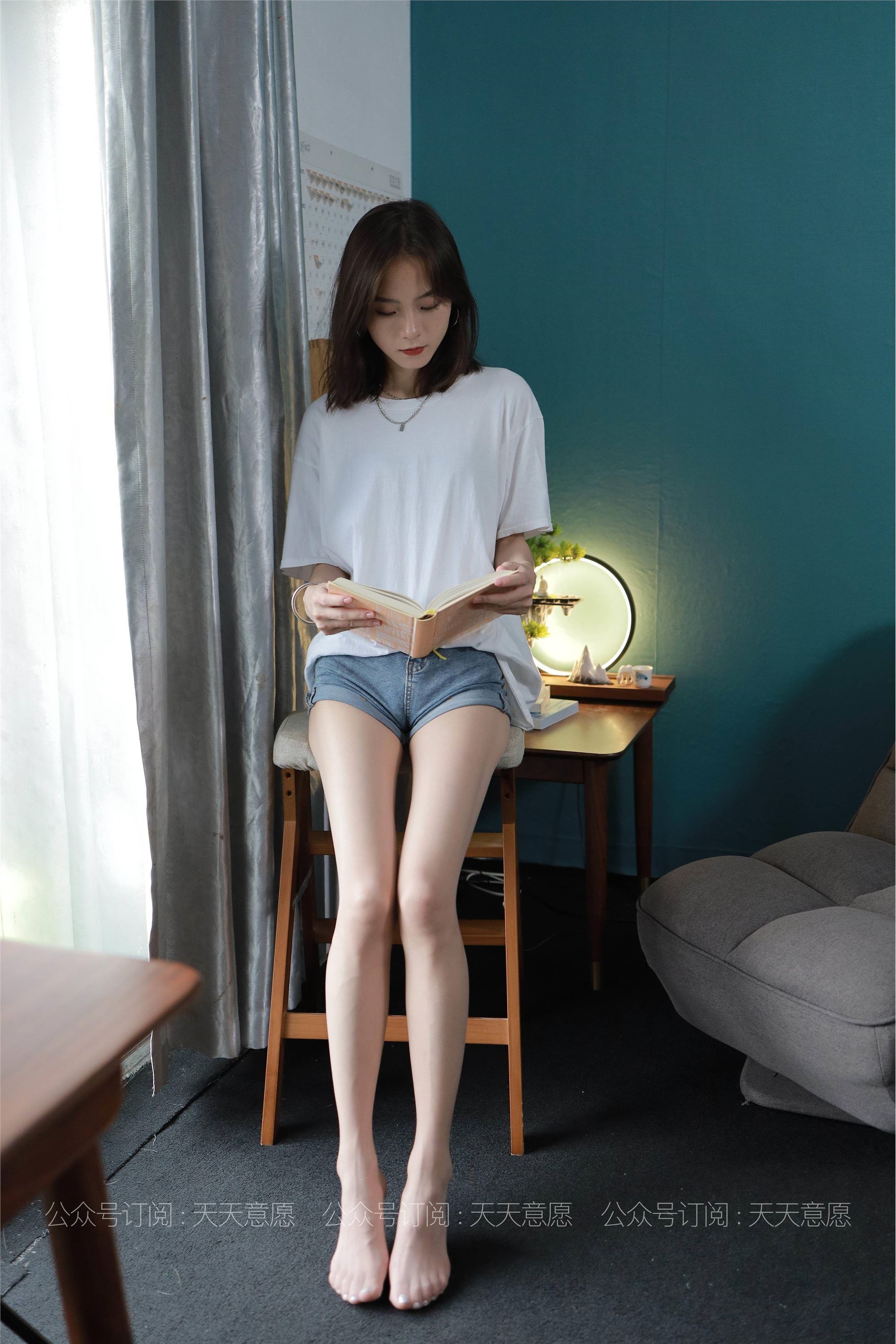 IESS异思趣向  2021.08.03 丝享家878：小六《邻家少女爱看书》